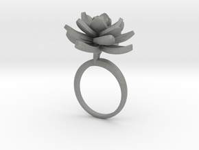 Ring with one large flower of the Lotus in Gray PA12: 8 / 56.75