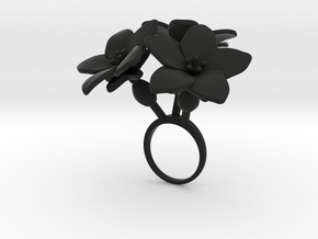 Ring with three large flowers of the Melon in Black Natural Versatile Plastic: 7.75 / 55.875