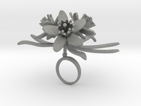 Ring with three large flowers of the Choisya in Gray PA12: 6 / 51.5