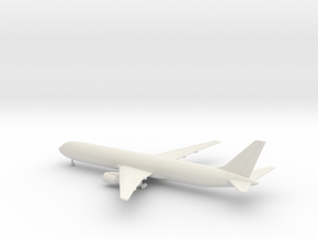 Boeing 767-400 in White Natural Versatile Plastic: 1:350