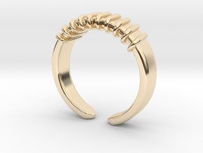 Spring ring [sizable] in 14k Gold Plated Brass