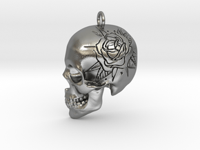 Rose engraved skull pendant in Natural Silver