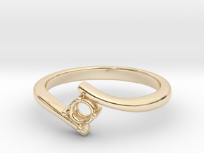 Single stone engagement ring  in 14K Yellow Gold