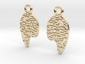 Hammered style earrings in 14K Yellow Gold