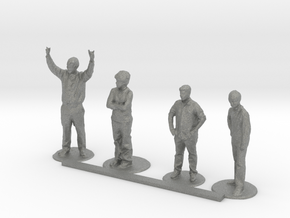 O Scale Standing People 3 in Gray PA12