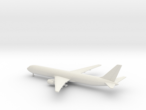 Boeing 767-400 in White Natural Versatile Plastic: 1:600