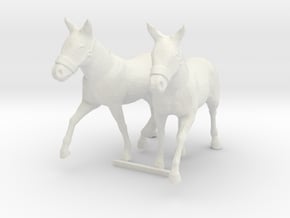 1-32 Scale Trotting Mules in White Natural Versatile Plastic