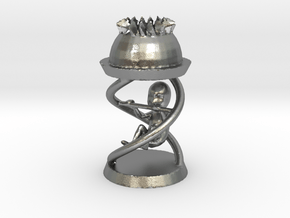Expectant Chess Queen in Natural Silver