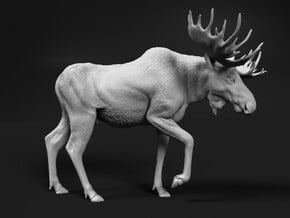Moose 1:20 Walking Male (mirrored) in White Natural Versatile Plastic