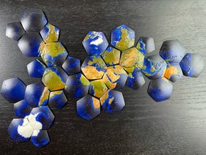 Continental drift puzzle (colour globe tile caps) in Standard High Definition Full Color