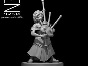 Dwarf Female Bard with Bagpipes in Tan Fine Detail Plastic