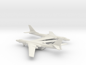 Tupolev Tu-16K-10 Badger-C in White Natural Versatile Plastic: 1:500