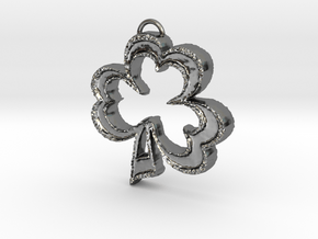 Rugged Irísh Clover Outlines Pendant in Fine Detail Polished Silver: Small