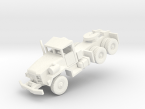 M818 Tractor Truck in White Smooth Versatile Plastic: 1:144