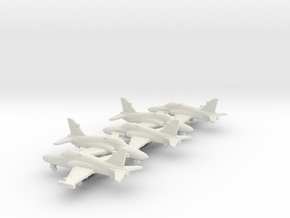 BAE Hawk 200 in White Natural Versatile Plastic: 1:350