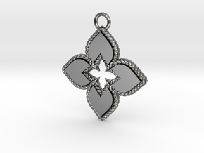 In the Style of Roberto Coin Clover Pendant in Fine Detail Polished Silver