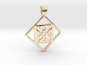 Antique square [pendant] in 9K Yellow Gold 