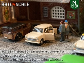Trabant 601 Limousine mit offener Tür (N 1:160) in Gray Fine Detail Plastic