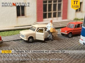 Trabant 601 Limousine mit offener Tür (TT 1:120) in Tan Fine Detail Plastic