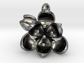 Pendant with two small flowers of the Tulip I in Polished Silver