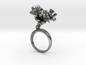 Ring with three small flowers of the Cherry in Polished Silver: 5.75 / 50.875