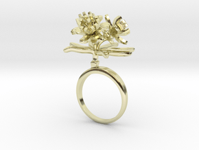 Ring with three small flowers of the Choisya in 14k Gold Plated Brass: 7.25 / 54.625