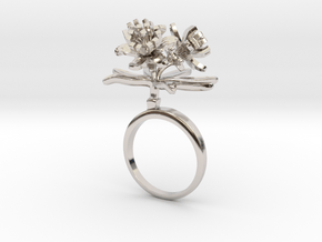 Ring with three small flowers of the Choisya in Rhodium Plated Brass: 7.25 / 54.625