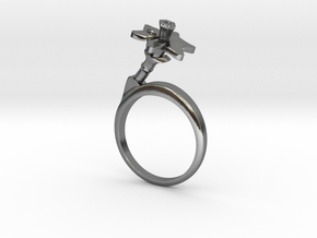 Ring with one small flower of the Daffodil in Polished Silver: 7.25 / 54.625