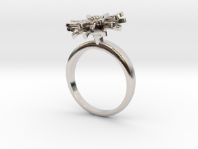 Ring with one small flower of the Daisy in Rhodium Plated Brass: 5.75 / 50.875