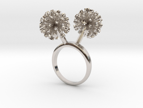 Ring with two small flowers of the Garlic L in Rhodium Plated Brass: 5.75 / 50.875