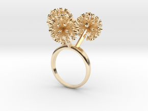 Ring with three small flowers of the Garlic in 14k Gold Plated Brass: 7.25 / 54.625
