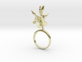 Ring with two small flowers of the Radish R in 14k Gold Plated Brass: 7.75 / 55.875