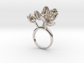 Ring with three small flowers of the Tulip R in Rhodium Plated Brass: 5.75 / 50.875