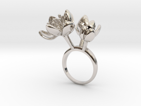 Ring with three small flowers of the Tulip L in Rhodium Plated Brass: 5.75 / 50.875