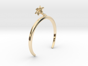 Bracelet with one small flower of the Daffodil in 14k Gold Plated Brass: Extra Small