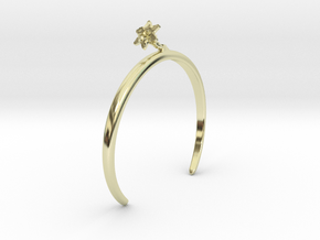 Bracelet with one small flower of the Daffodil in 14k Gold Plated Brass: Large