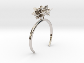 Bracelet with two small flowers in the Potato in Rhodium Plated Brass: Extra Small