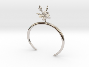 Bracelet with two small flowers of the Radish R in Rhodium Plated Brass: Extra Small