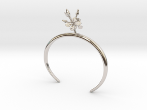 Bracelet with two small flowers of the Radish R in Rhodium Plated Brass: Medium