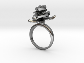 Ring with one small flower of the Rose in Polished Silver: 5.75 / 50.875