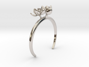 Bracelet with three small flowers of the Tulip in Rhodium Plated Brass: Extra Small