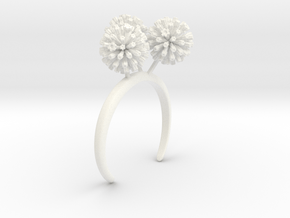 Bracelet with three large flowers of the Garlic in White Processed Versatile Plastic: Medium
