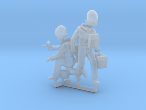SPACE 2999 1/48 ASTRONAUT WORKING A DETACHABLE in Clear Ultra Fine Detail Plastic