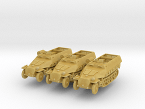 Sdkfz 251/8 D Ambulance (x3) 1/220 in Tan Fine Detail Plastic