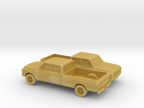 1/160 2X 1971-72 Chevrolet C-Series Crew Cab in Tan Fine Detail Plastic