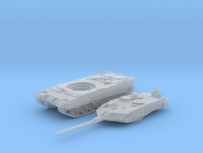 1/144 German Leopard 2A5 Main Battle Tank in Clear Ultra Fine Detail Plastic
