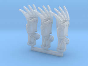 Miniature scale - Iron Wolf Claws LEFT (3pc) in Clear Ultra Fine Detail Plastic