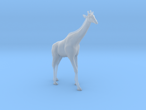 Giraffe 1:35 Standing Male in Clear Ultra Fine Detail Plastic