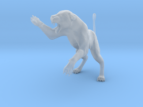 Lion 1:20 Striking Lioness in Clear Ultra Fine Detail Plastic