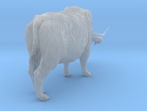Highland Cattle 1:20 Female with the head down in Clear Ultra Fine Detail Plastic